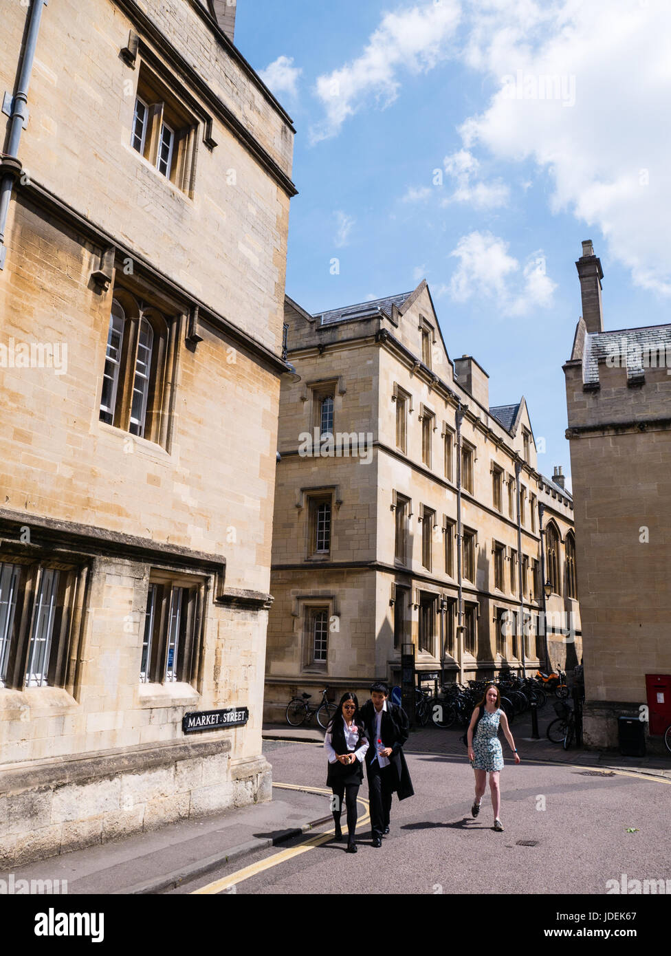 Students, Market Street, Oxford, Oxfordshire, England, UK, GB Stock