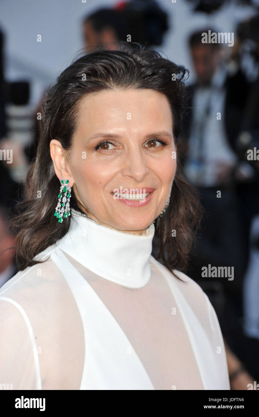 70th annual Cannes Film Festival - 'Okja' - Premiere  Featuring: Juliette Binoche Where: Cannes, France When: 19 May 2017 Credit: IPA/WENN.com  **Only available for publication in UK, USA, Germany, Austria, Switzerland** Stock Photo