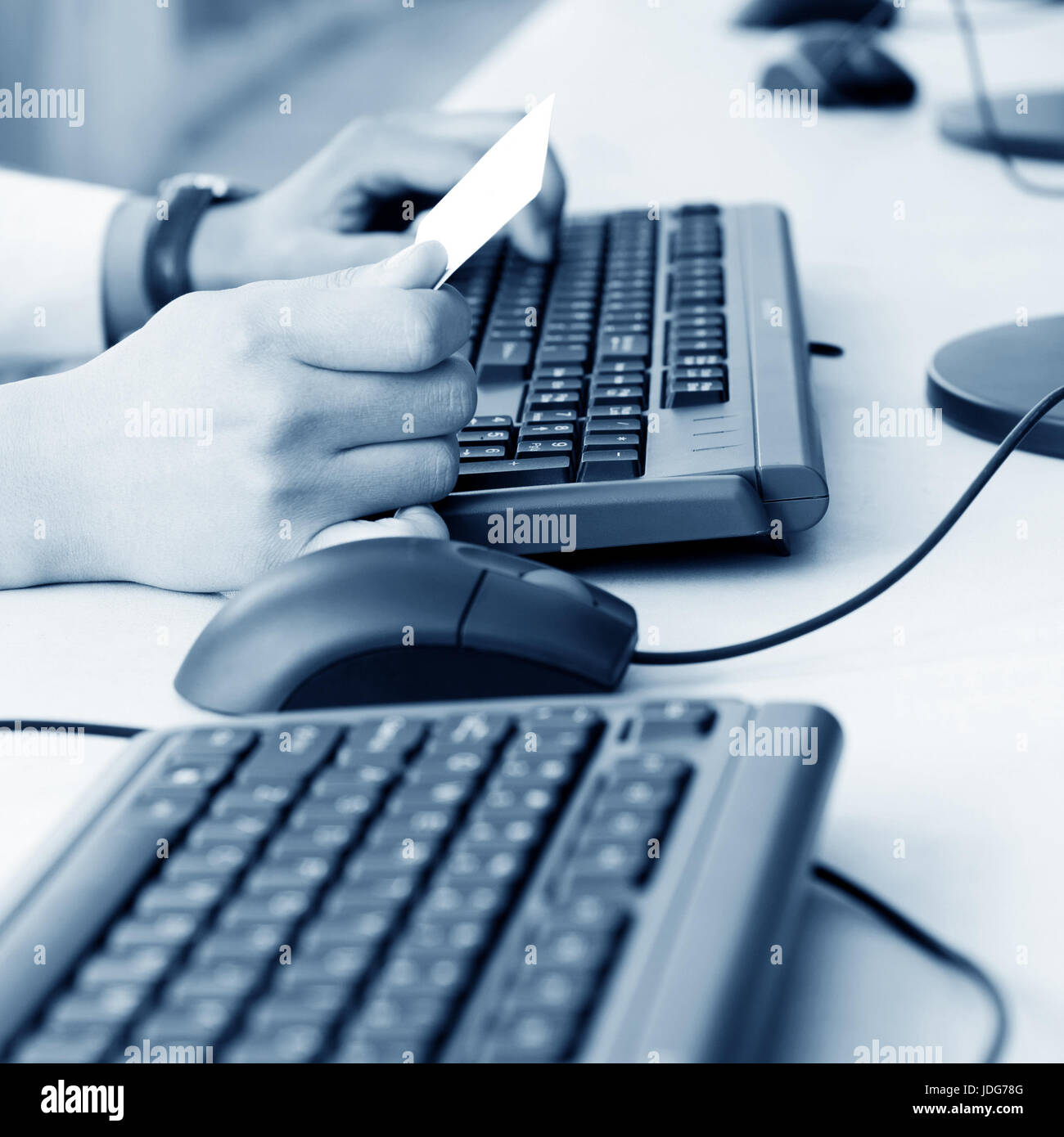 Operate a computer hi-res stock photography and images - Alamy
