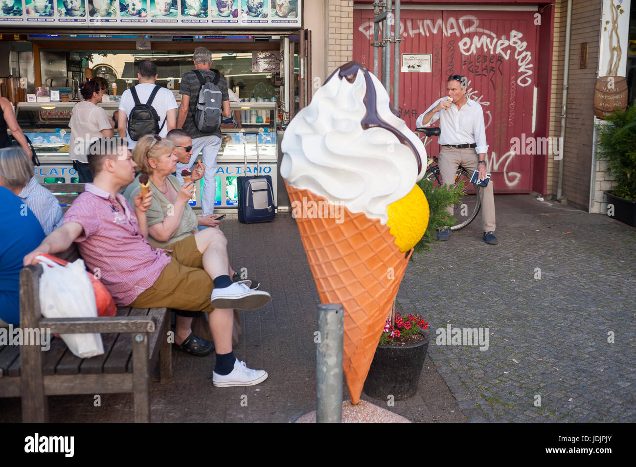 Parlor candy hires stock photography and images Alamy