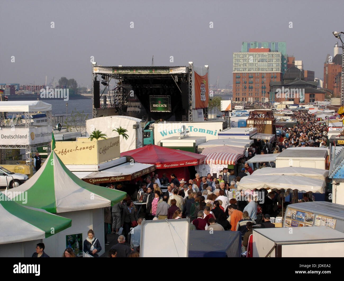Germany, Hamburg, Sunday morning, fish market on the Elbe, Deutschland