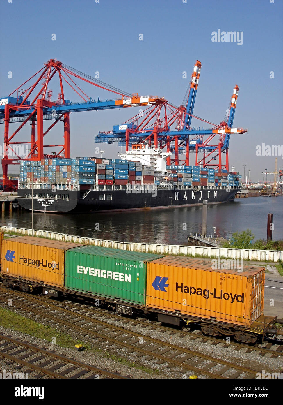 Germany, Hamburg, harbour, container port, eurogate, container ship of the Hanjin line, goods train with containers, Deutschland, Hafen, Containerhafe Stock Photo