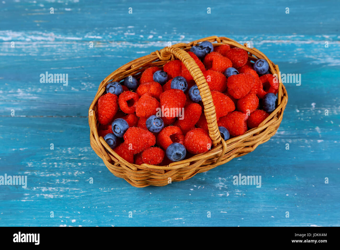 Blueberry container garden hi-res stock photography and images - Alamy