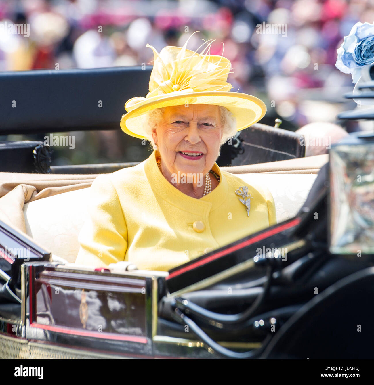Royal family ascot hi-res stock photography and images - Alamy