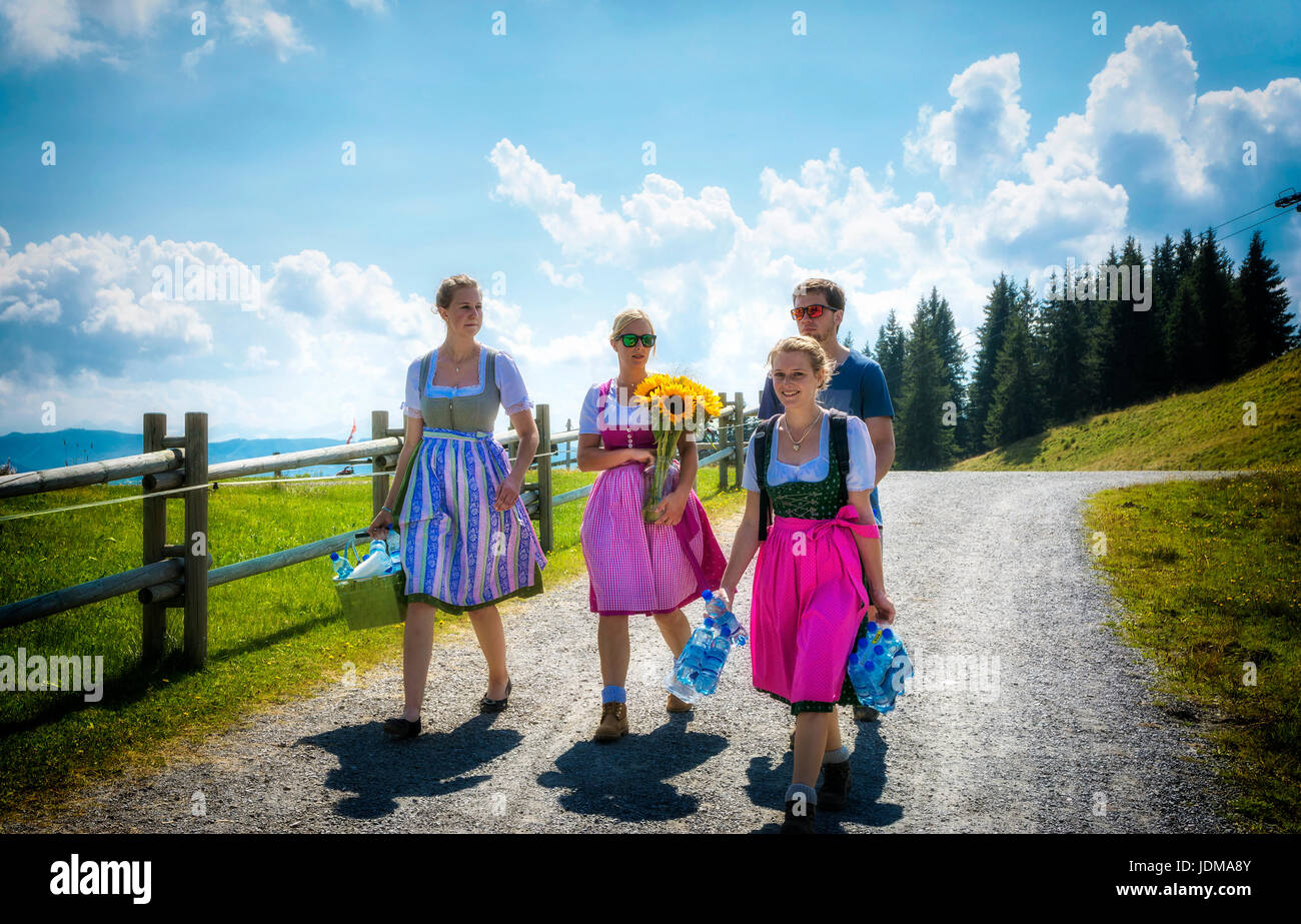 holi festival zell am see 2025