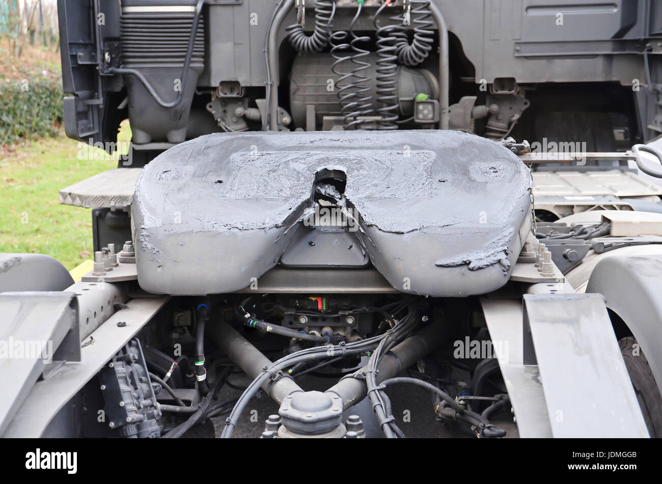 Fifth Wheel on lorry unit Stock Photo Alamy