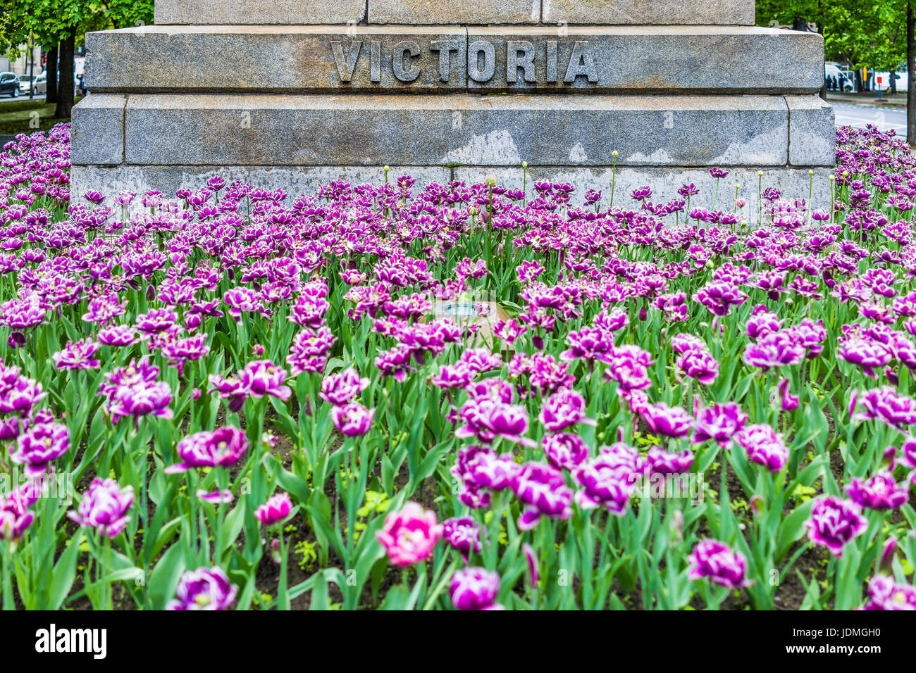 Victoria square in montreal hires stock photography and images Alamy