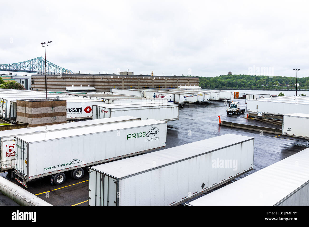 Truck parking lot hires stock photography and images Alamy