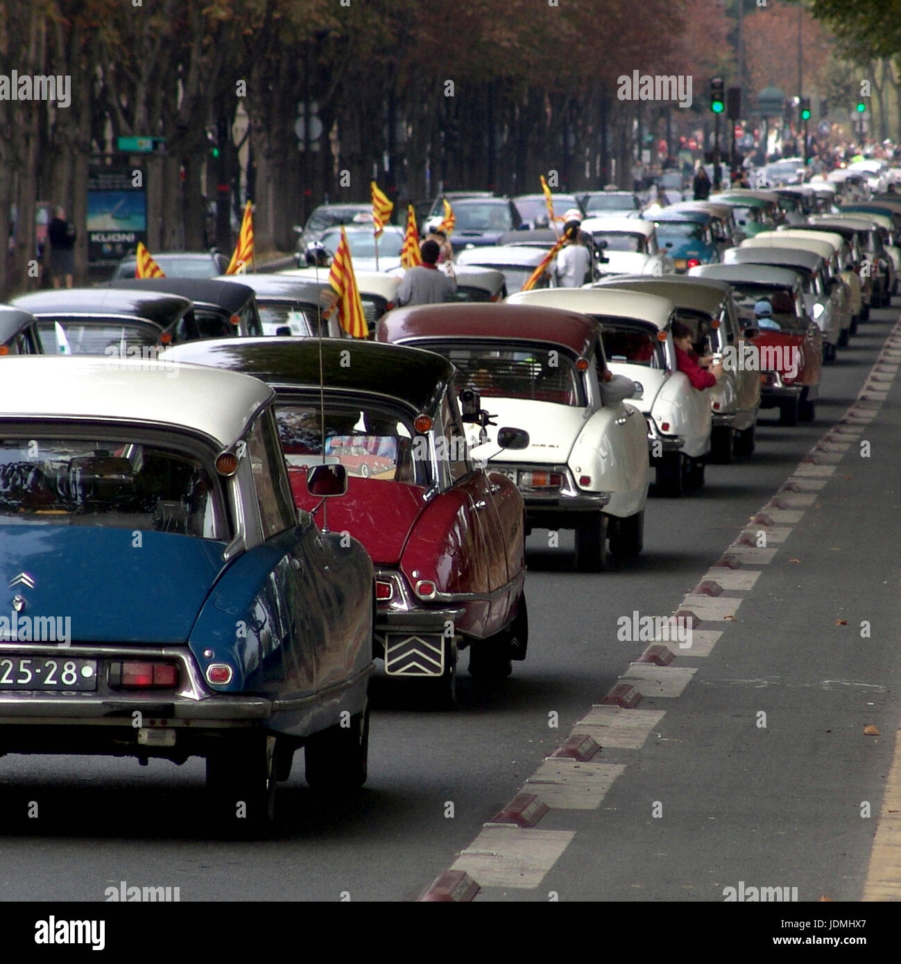 PARIS FRANCE - CITROEN DS 50 TH YEARS CELEBRATION IN THE CAPITAL CITY  2005 - PARIS CAR © Frédéric BEAUMONT Stock Photo
