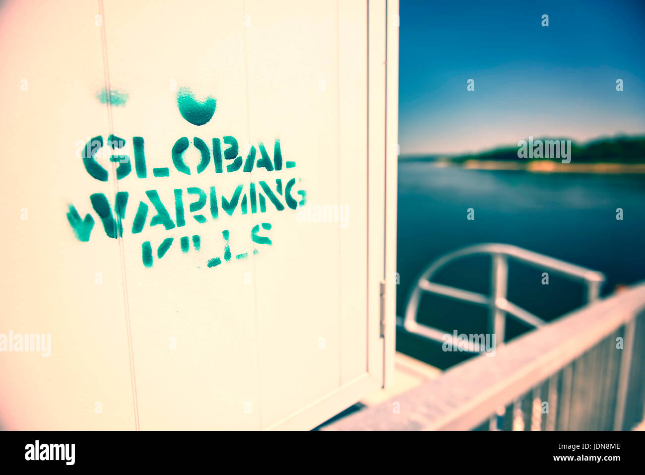 Graffiti Worldwide Warming Kills, Graffiti Global Warming Kills Stock Photo