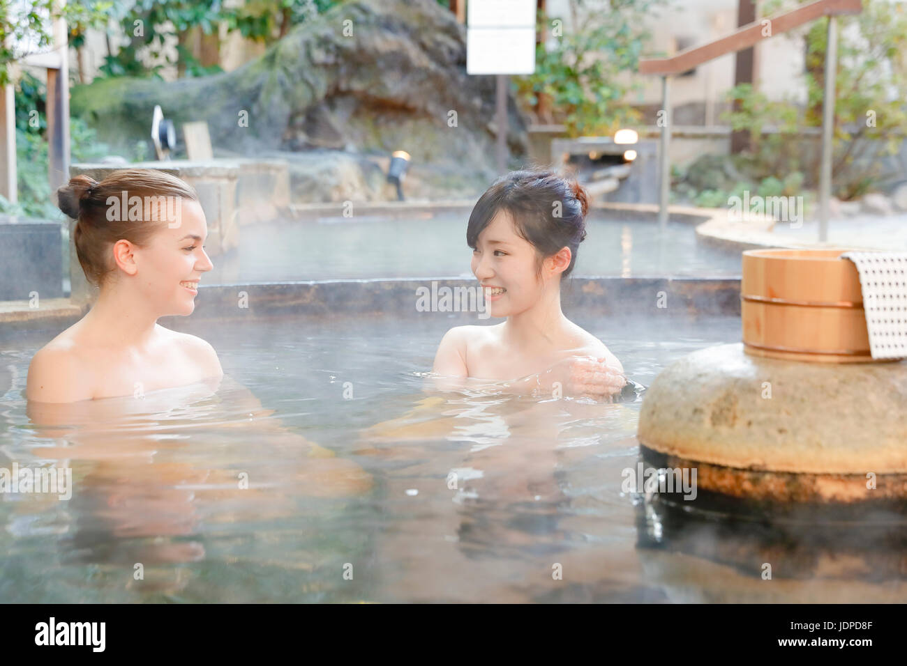japanes-girl-friend asian gallery 12brooke shields bath 