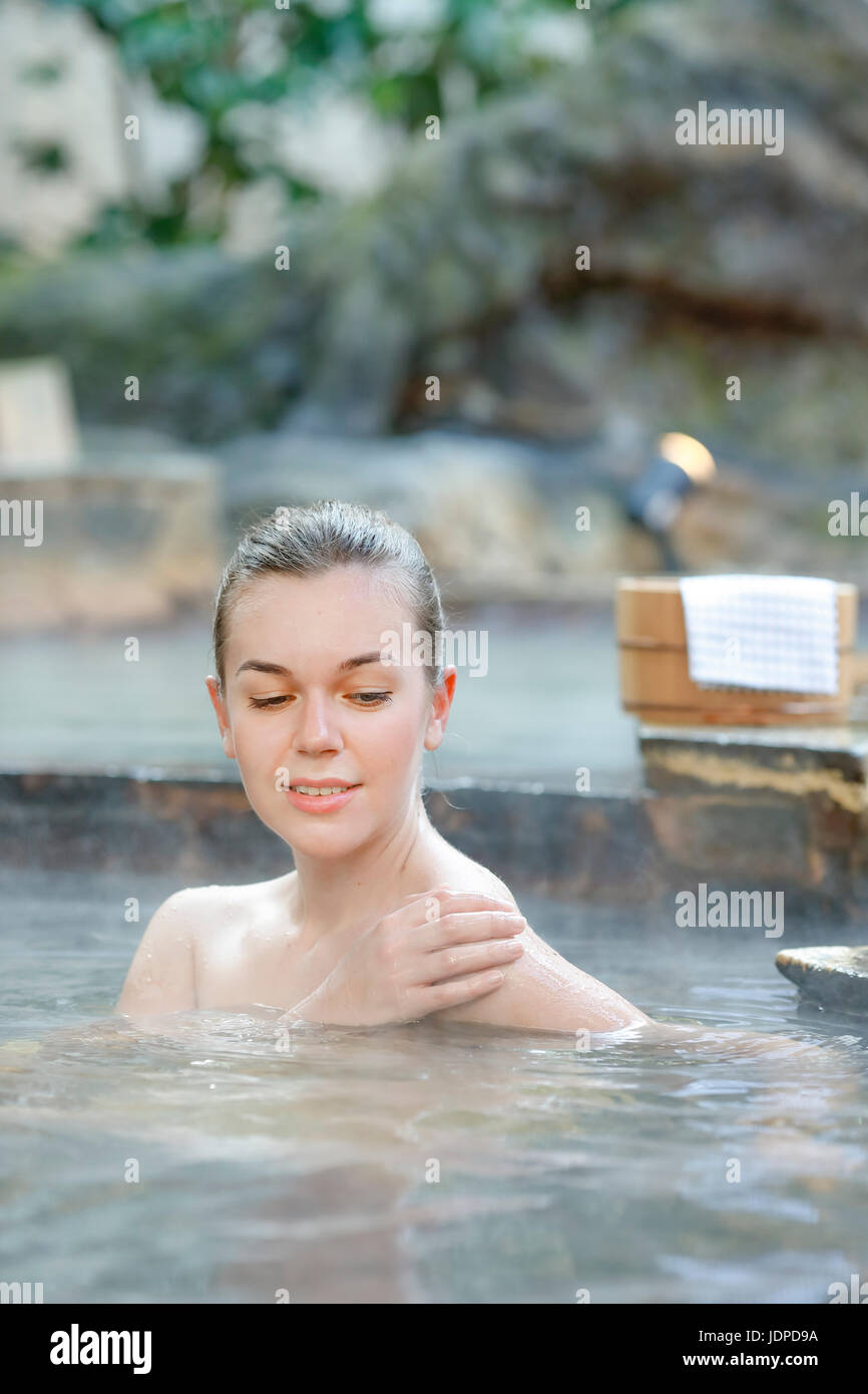 Japanese women open air bath hires stock photography and images Alamy