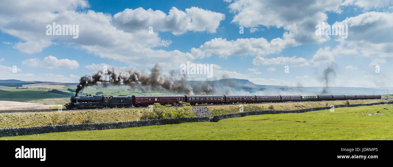 The dalesman hi-res stock photography and images - Alamy