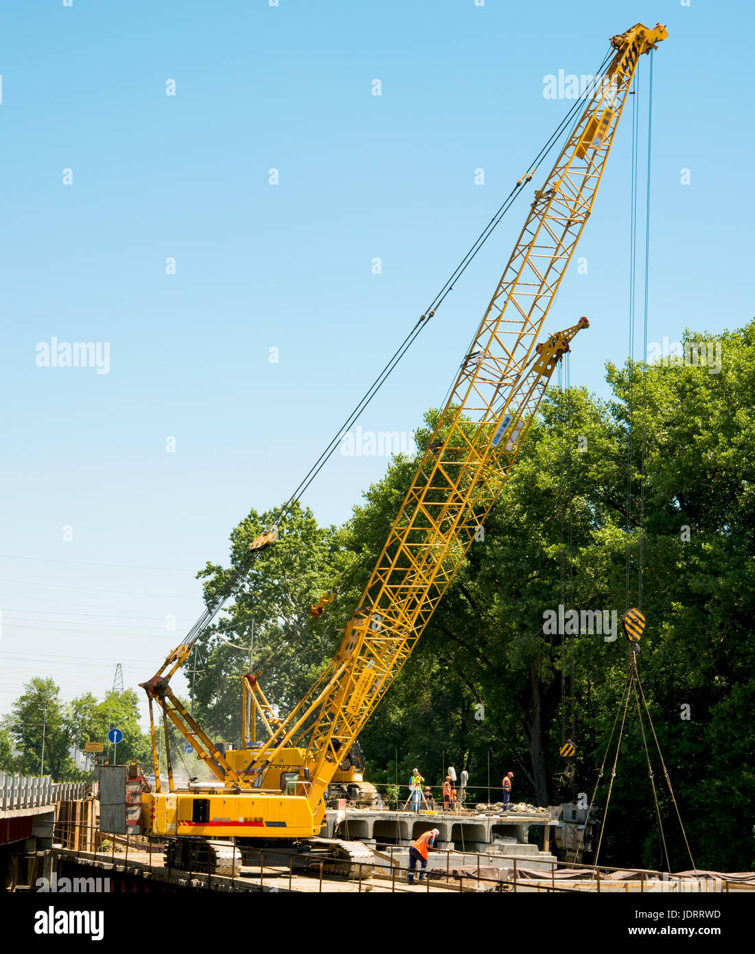 heavy crawler crane on the construction site Stock Photo - Alamy