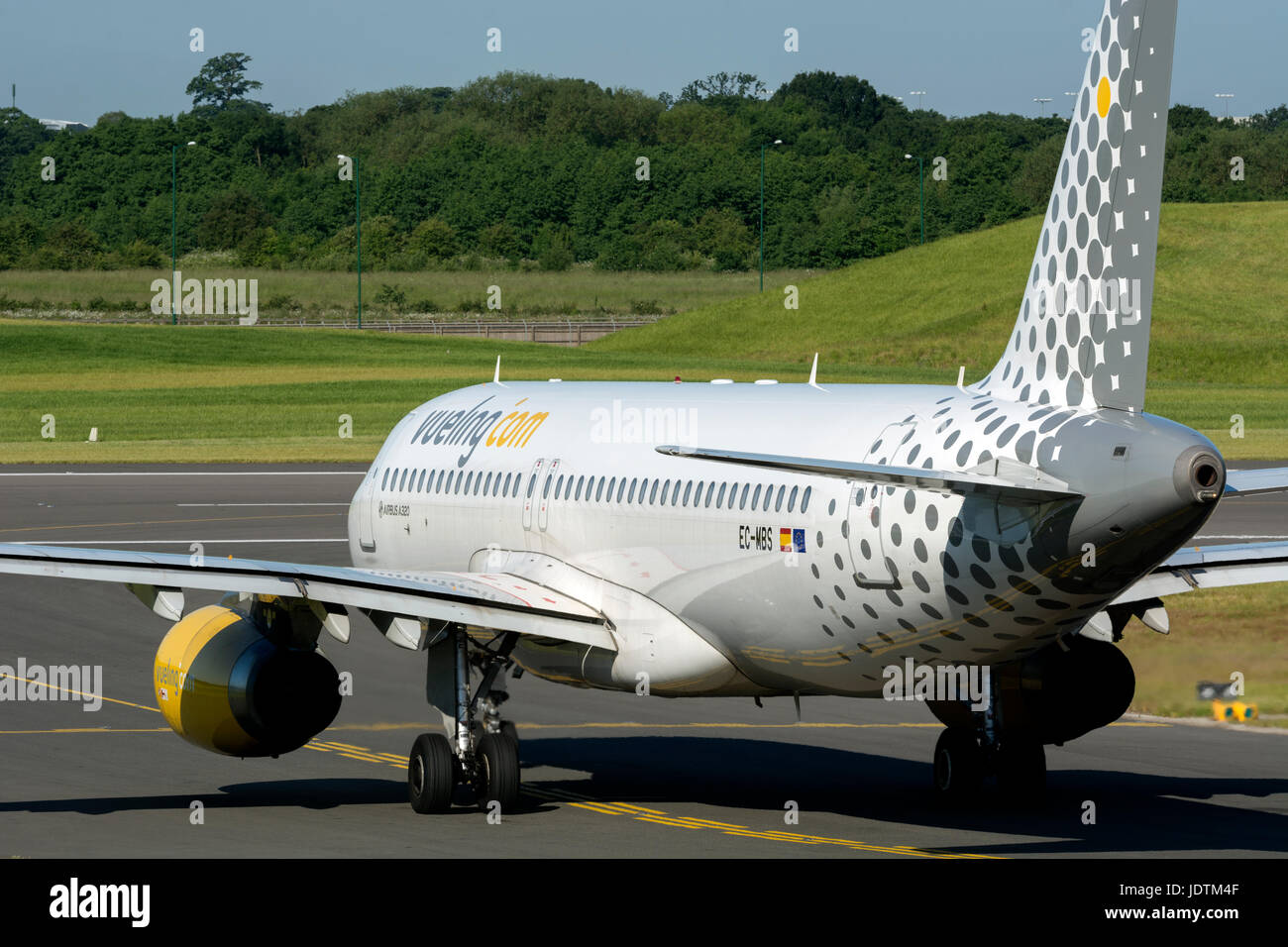 Airbus a320 airliner rear view hi-res stock photography and images - Alamy