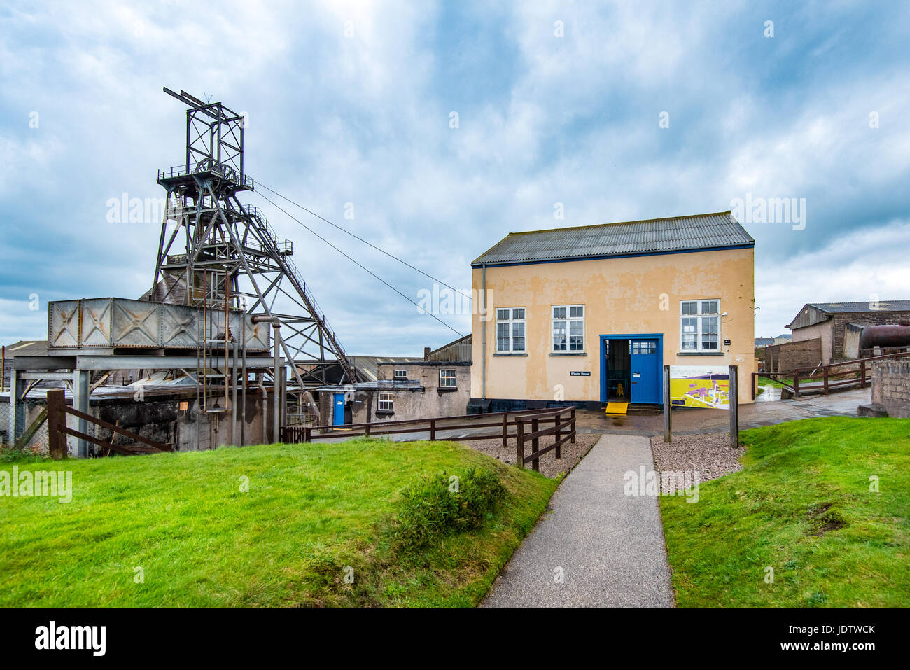 The Winder House and Headgear at Geevor Tin Mine, Cornwall, UK. Stock Photo