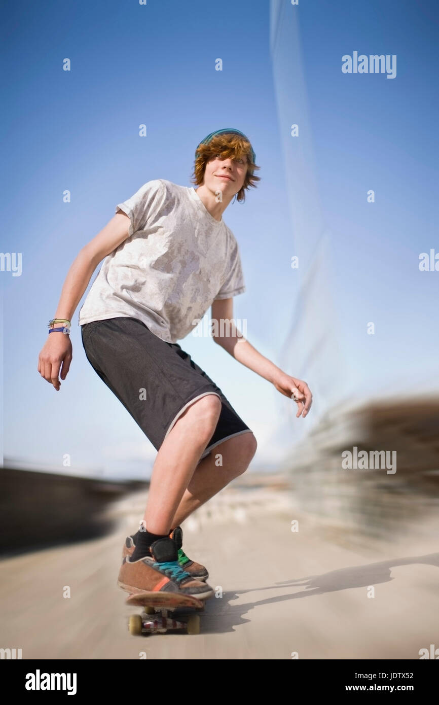 Boy skateboard cap hi-res stock photography and images - Alamy