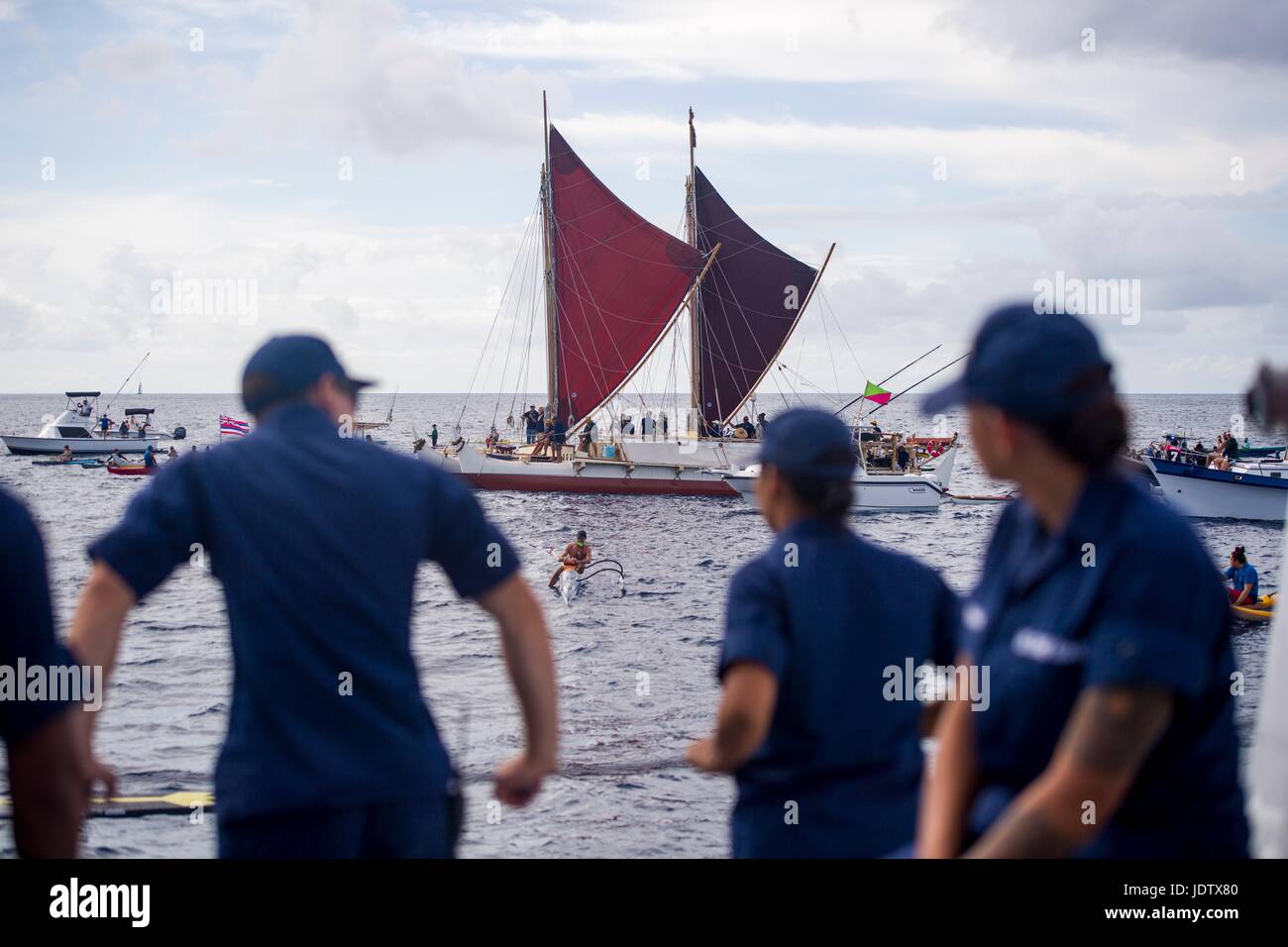 Ancient polynesian voyaging canoe hires stock photography and images