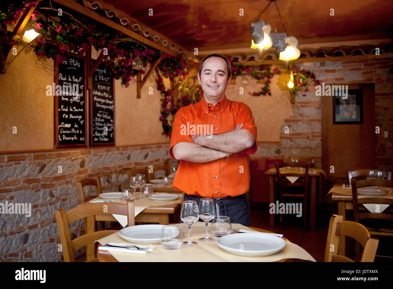 Restaurateur hi-res stock photography and images - Alamy