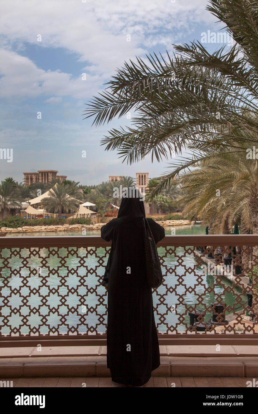 Woman Arab Rear View High Resolution Stock Photography and Images - Alamy