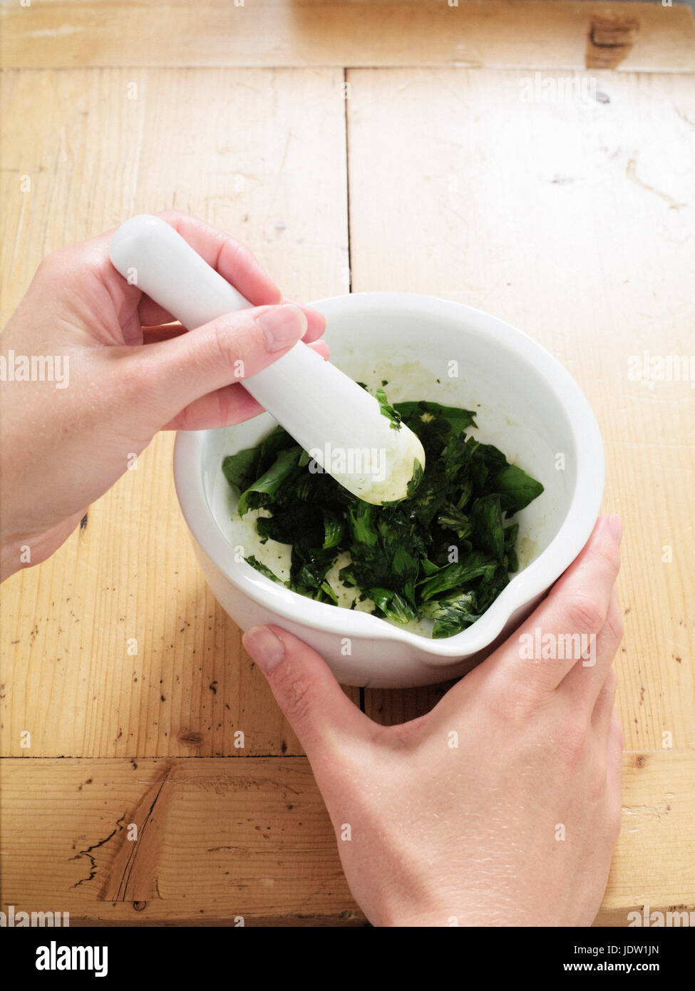 Grinding point hires stock photography and images Alamy