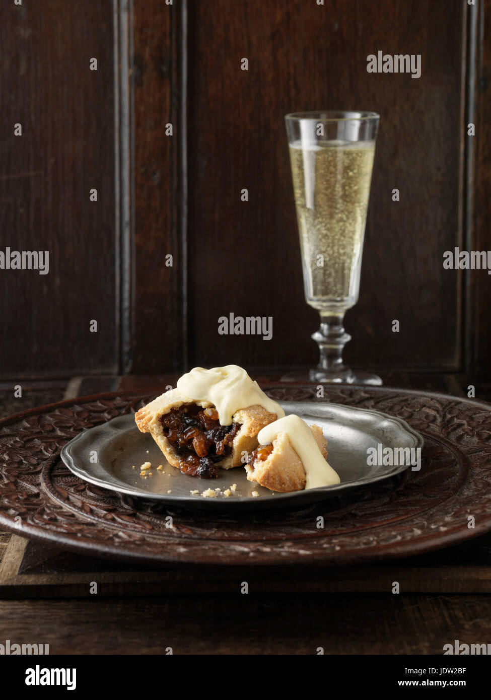 Mince pie hi-res stock photography and images - Alamy