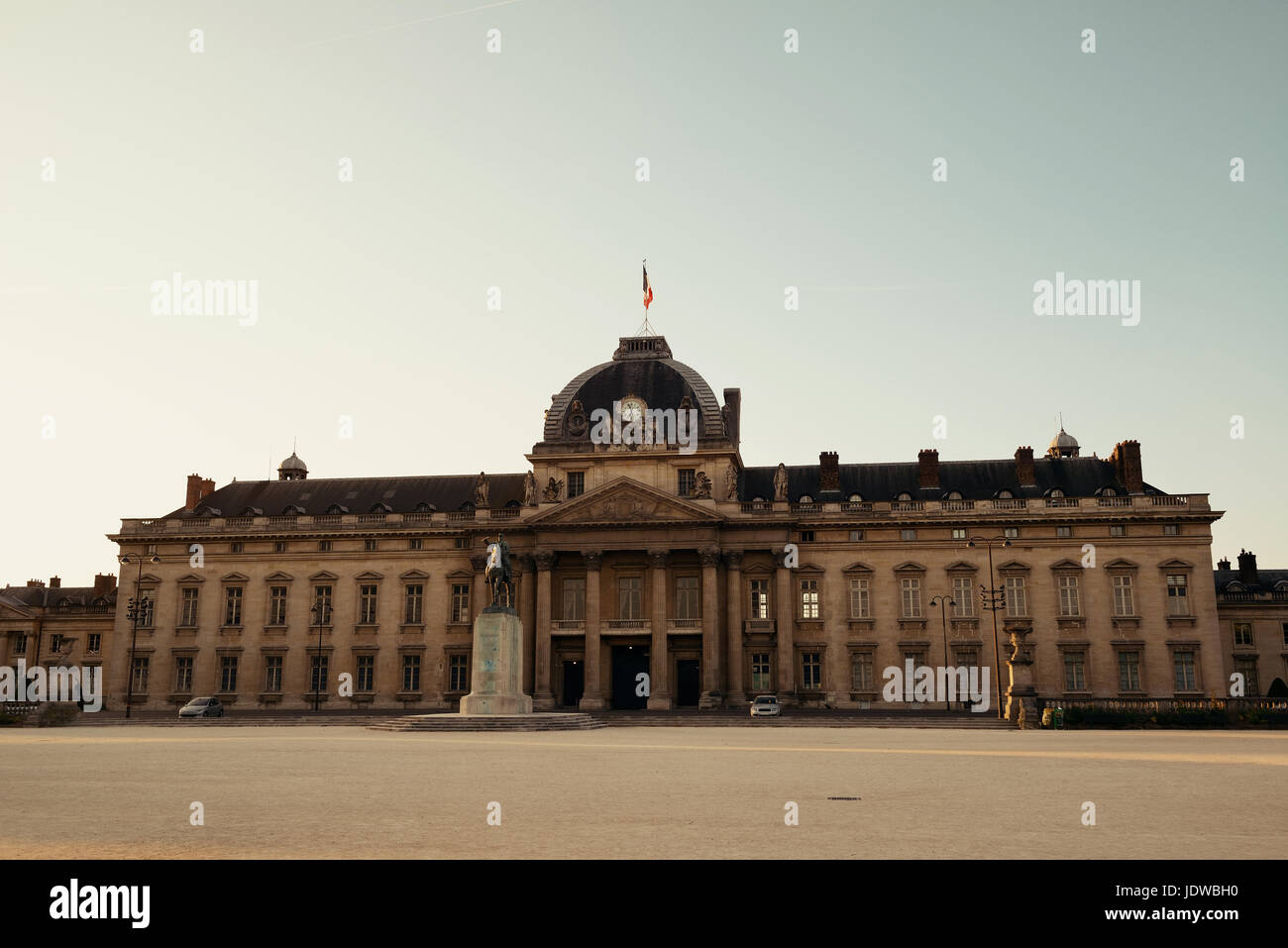 Historic architecture in paris hi-res stock photography and images - Alamy