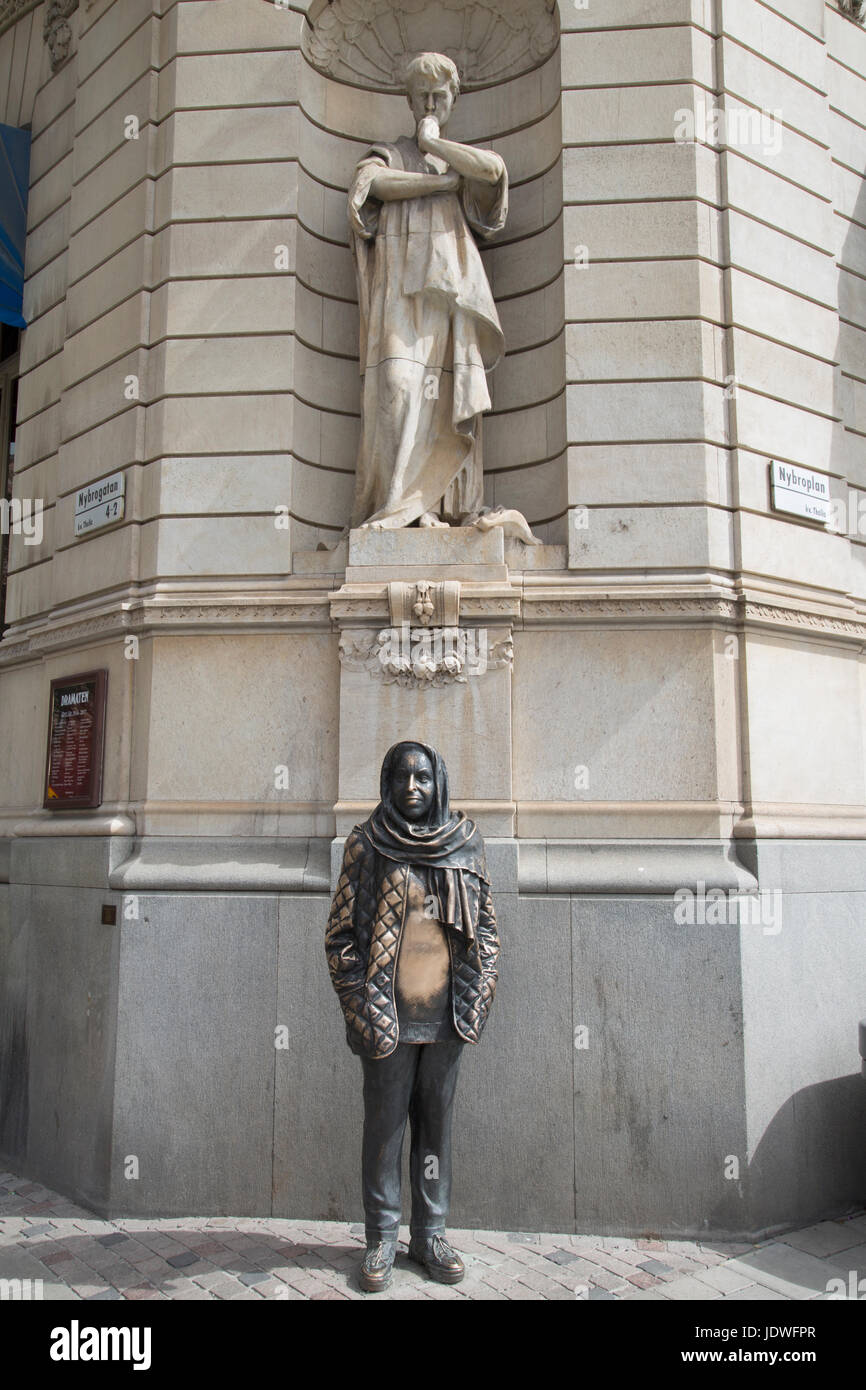 Margaret Krook Statue, Royal Dramatic Theatre - Dramaten; Stockholm ...