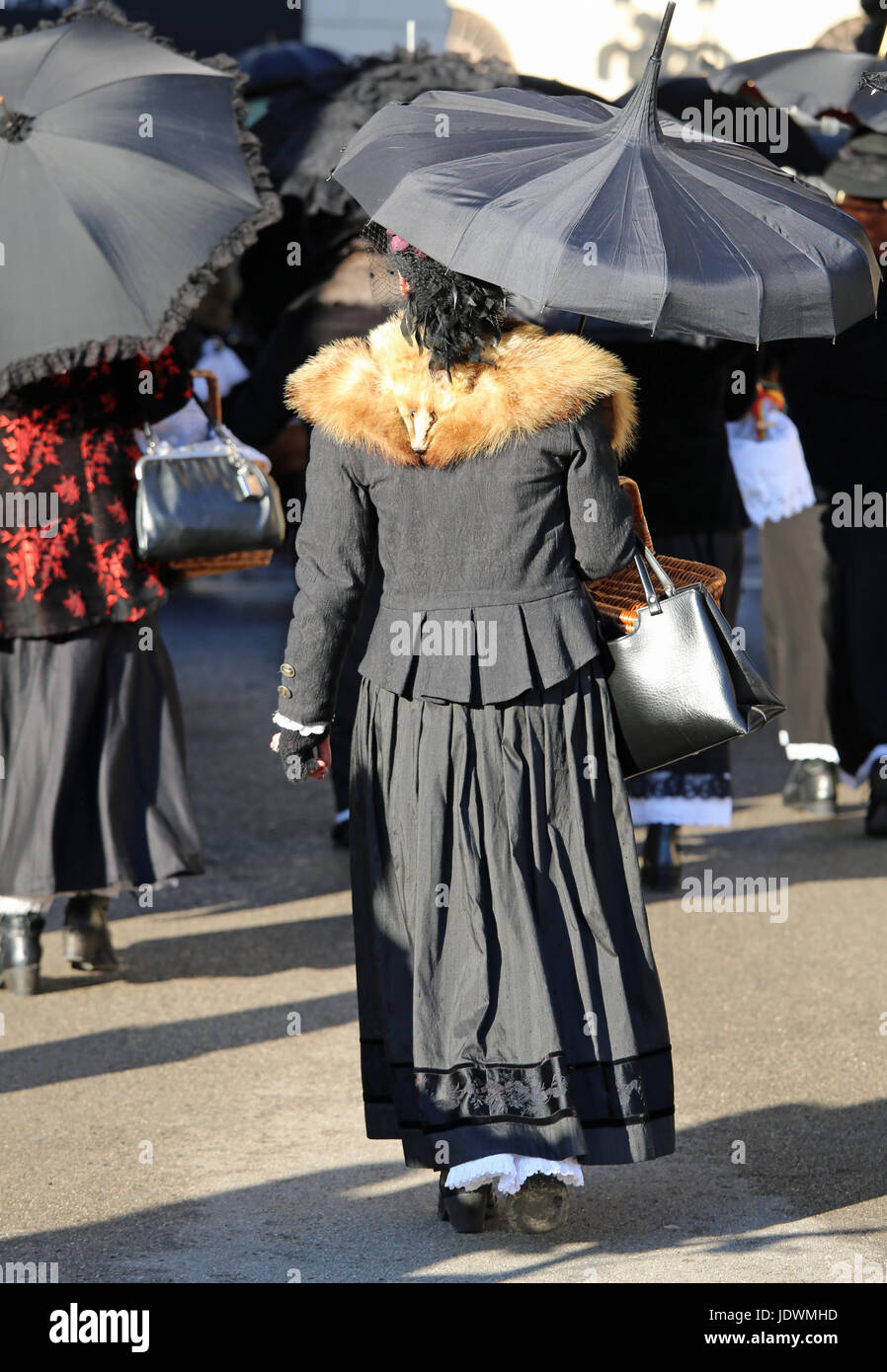 Costume Old Lady Black Dress Old Women Dressed In Vintage Clothes And A  Black Umbrella To