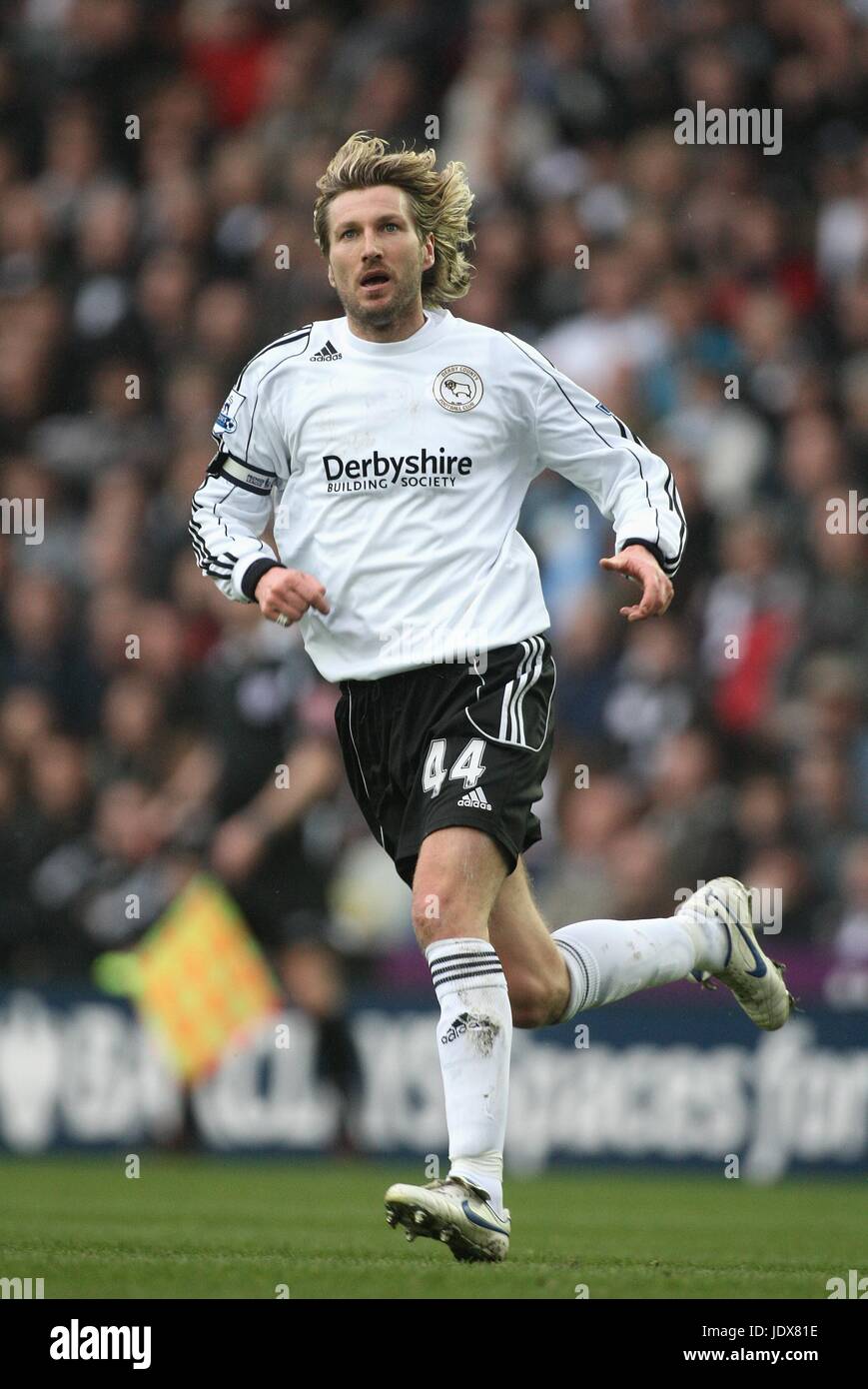 Photo Dédicacée Robbie Savage - Derby County, Avec Certificat D'authenticité Et Présentoir