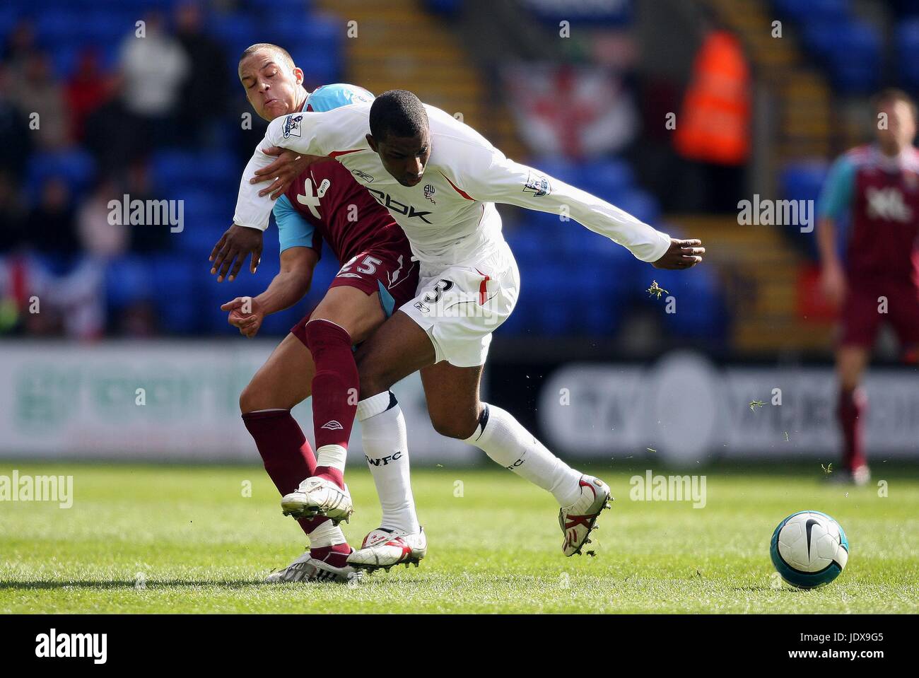 Bobby Zamora Jlloyd Samuel Bolton V West Ham Reebok Stadium Bolton Stock Photo Alamy