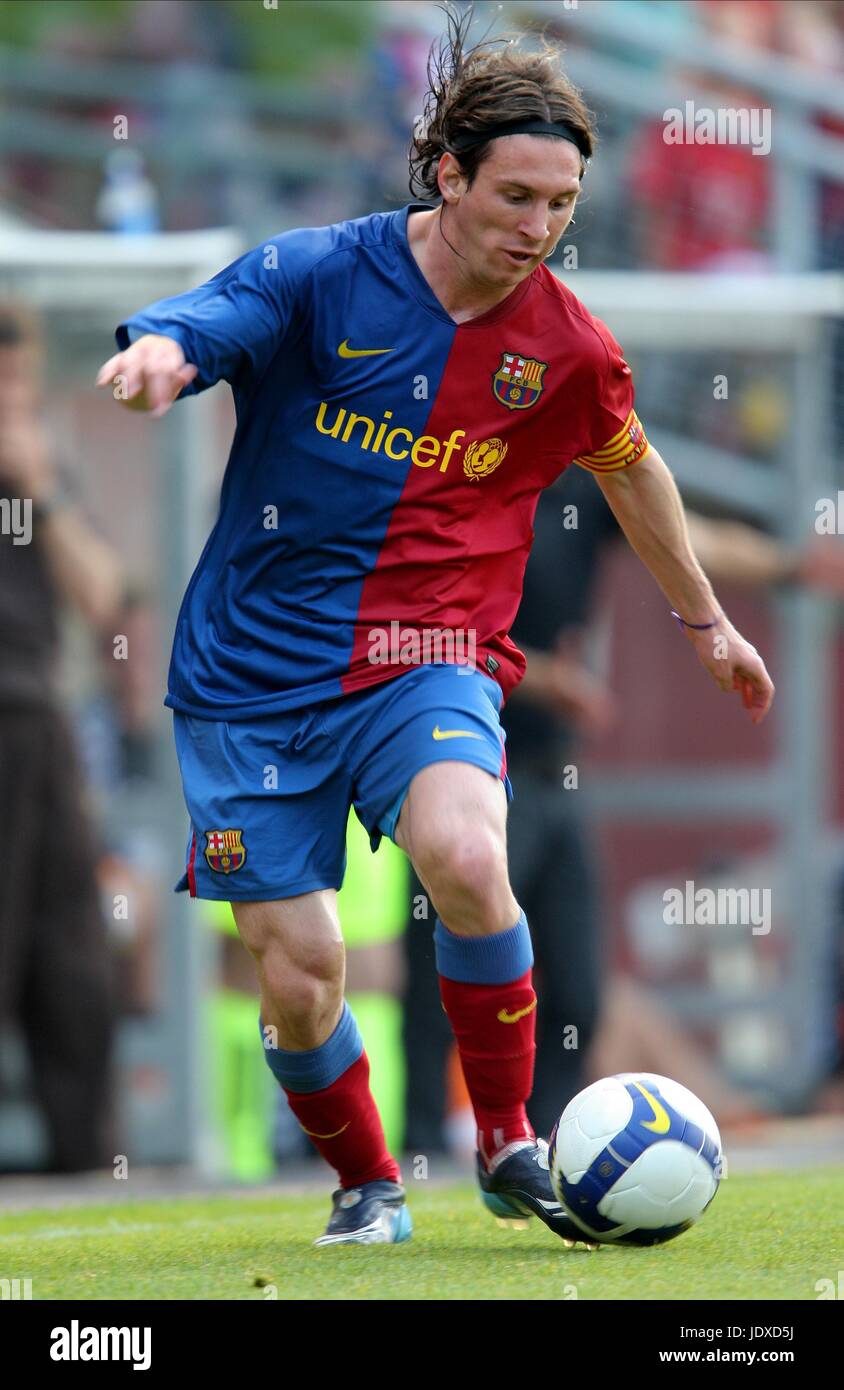 Lot De 8 Revues ONZE MONDIAL – Spécial Leo Messi Et Barca, 2008-2013, Football