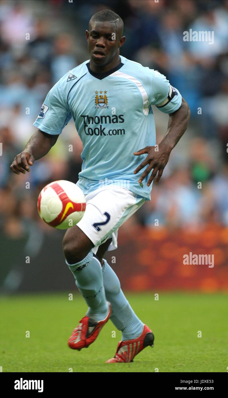 MICAH RICHARDS MANCHESTER CITY FC CITY OF MANCHESTER STADIUM MANCHESTER ENGLAND 09 August 2008