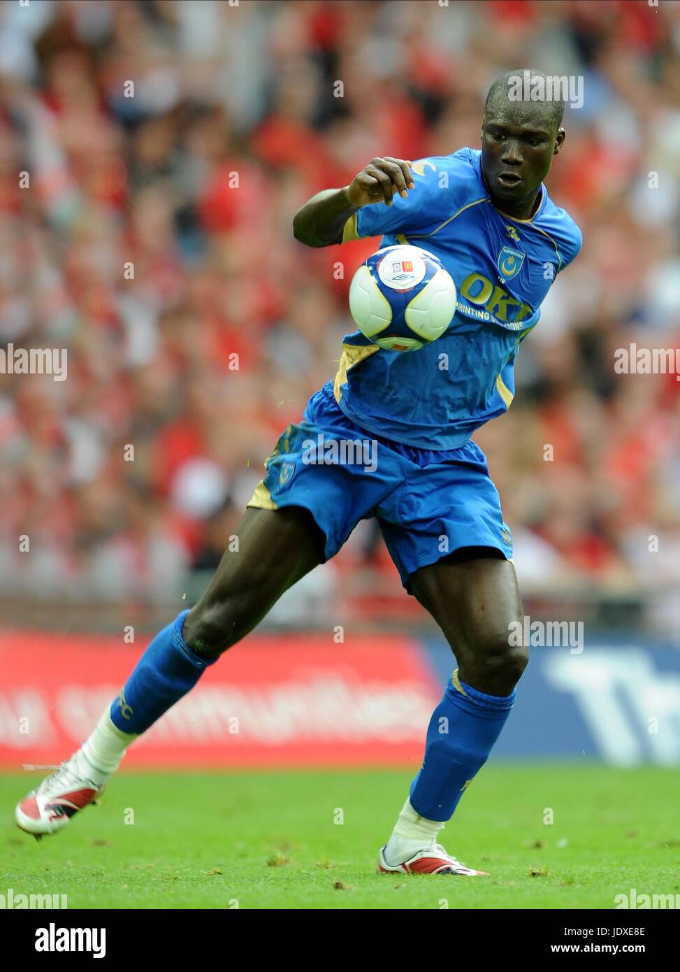 1,304 Papa Bouba Diop Photos & High Res Pictures - Getty Images