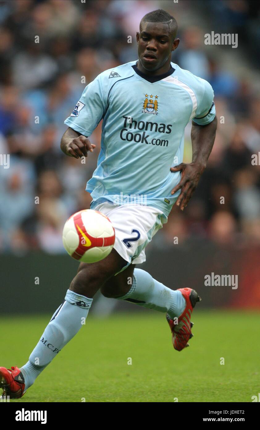 MICAH RICHARDS MANCHESTER CITY FC CITY OF MANCHESTER STADIUM MANCHESTER ENGLAND 09 August 2008