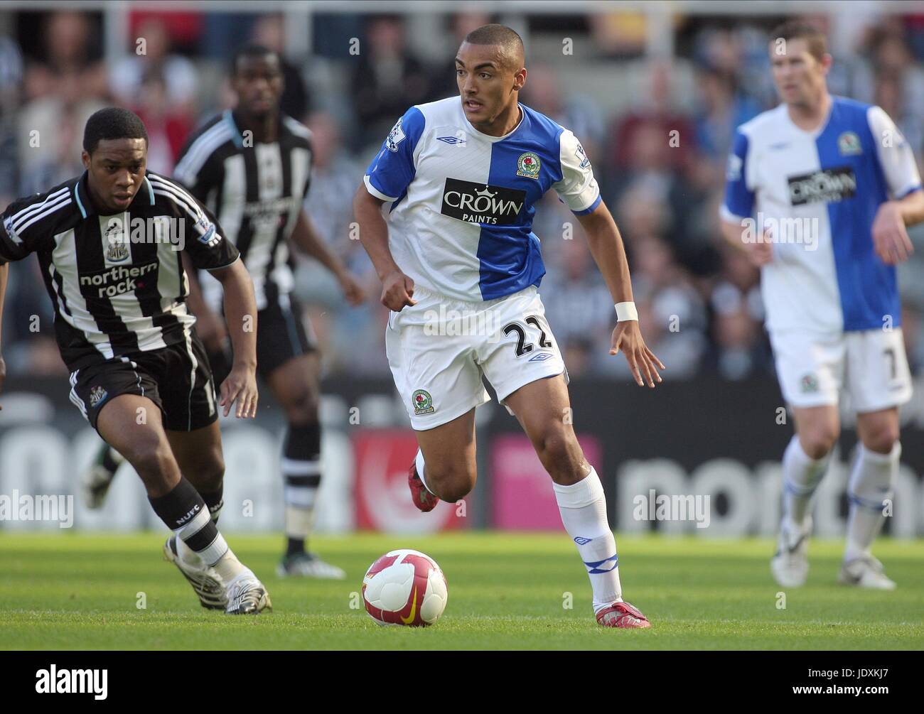 DANNY SIMPSON CHARLES N'ZOGBIA NEWCASTLE V BLACKBURN ROVERS ST.JAMES