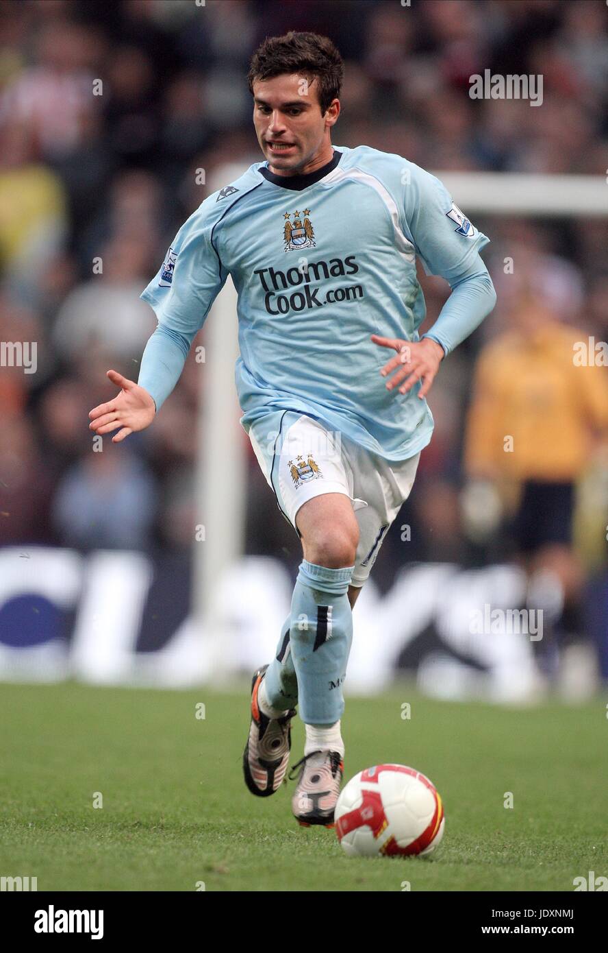 JAVIER GARRIDO MANCHESTER CITY FC CITY OF MANCHESTER STADIUM MANCHESTER