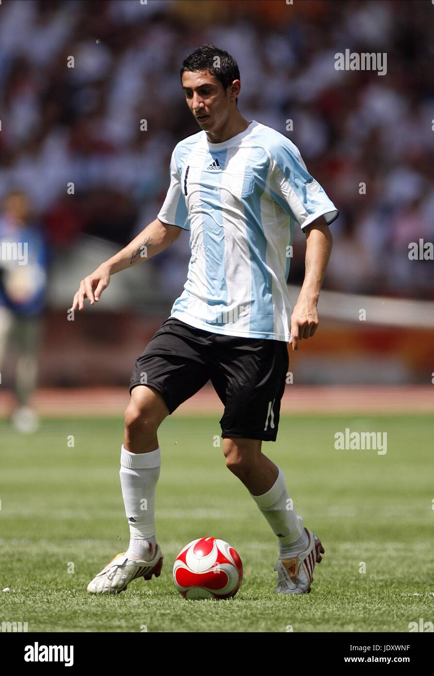 ANGEL DI MARIA ARGENTINA & BENFICA OLYMPIC STADIUM BEIJING CHINA 23
