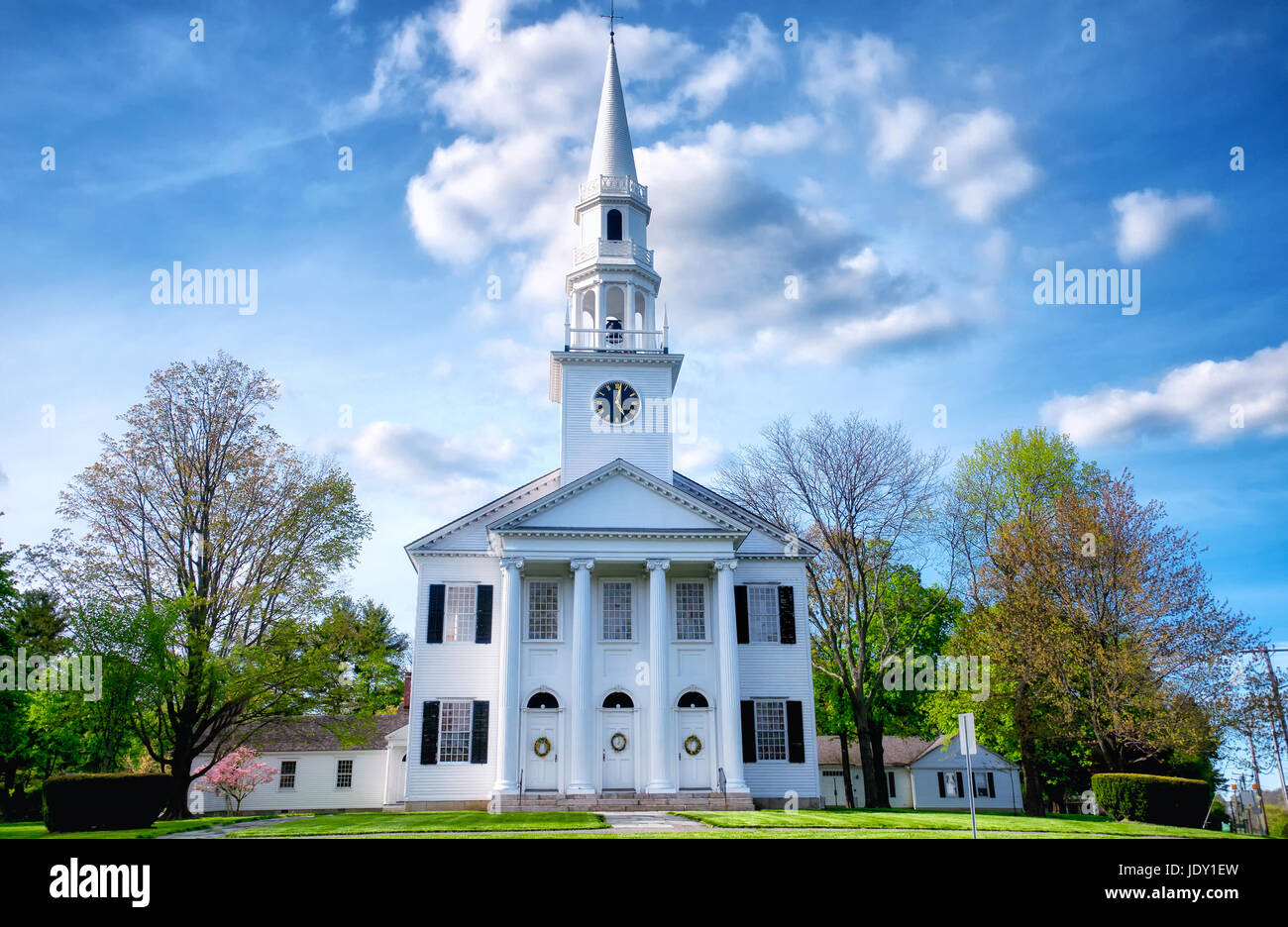 The historic first congregational church of Litchfield Connecticut Stock Photo 146267377 Alamy