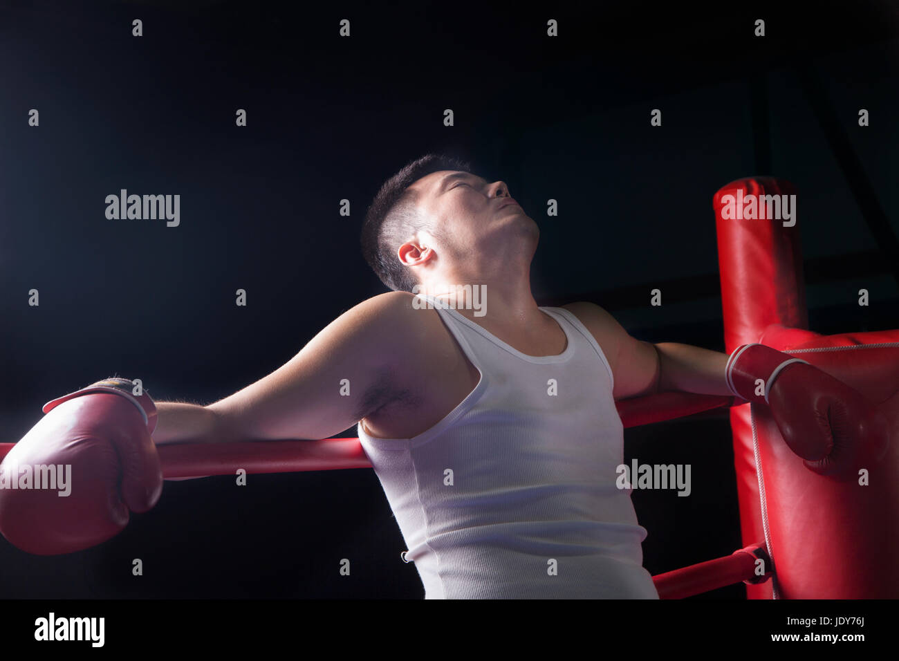Chinese boxing gym hi-res stock photography and images - Alamy