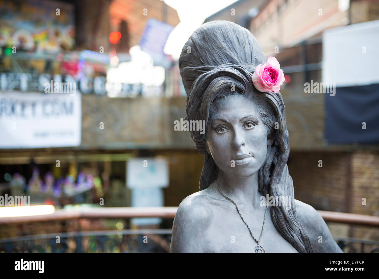 London Uk September 17 Bronze Statue Of Late Singer Amy