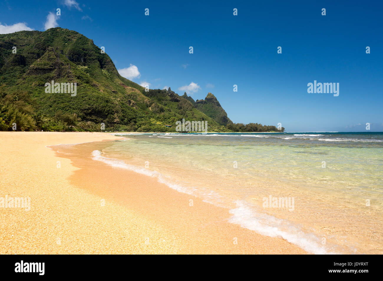 Tunnels beach on the north shore Kauai Stock Photo Alamy