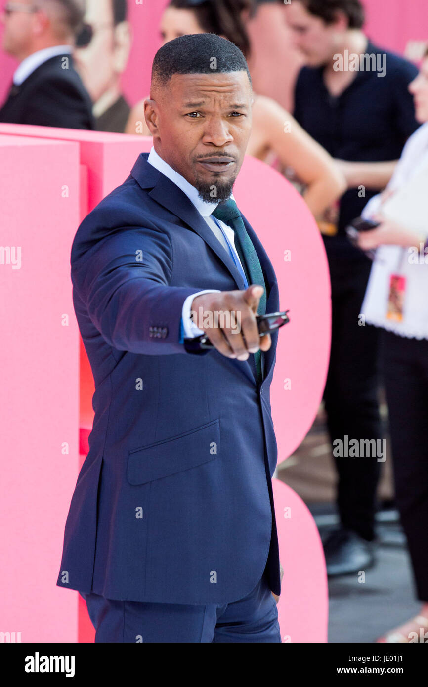 Jamie foxx arrives for the uk premiere of kingdom hires stock