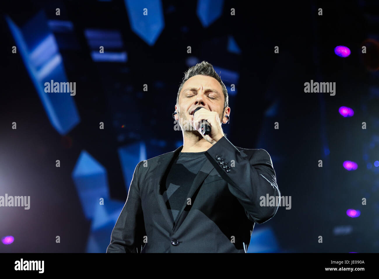 Tiziano ferro hi-res stock photography and images - Page 2 - Alamy