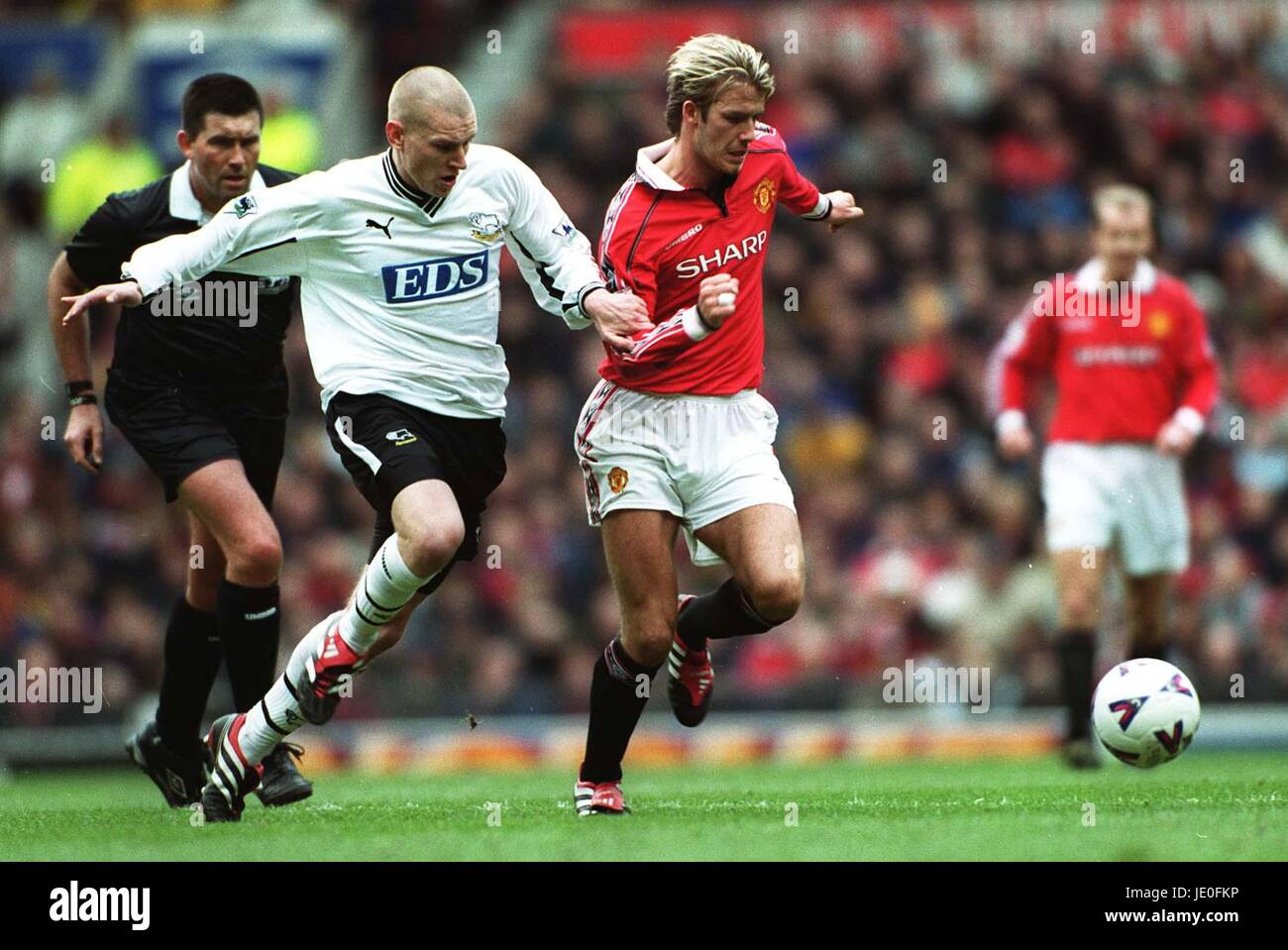 Seth Johnson David Beckham Manchester Utd V Derby County 11 March 2000 Stock Photo Alamy