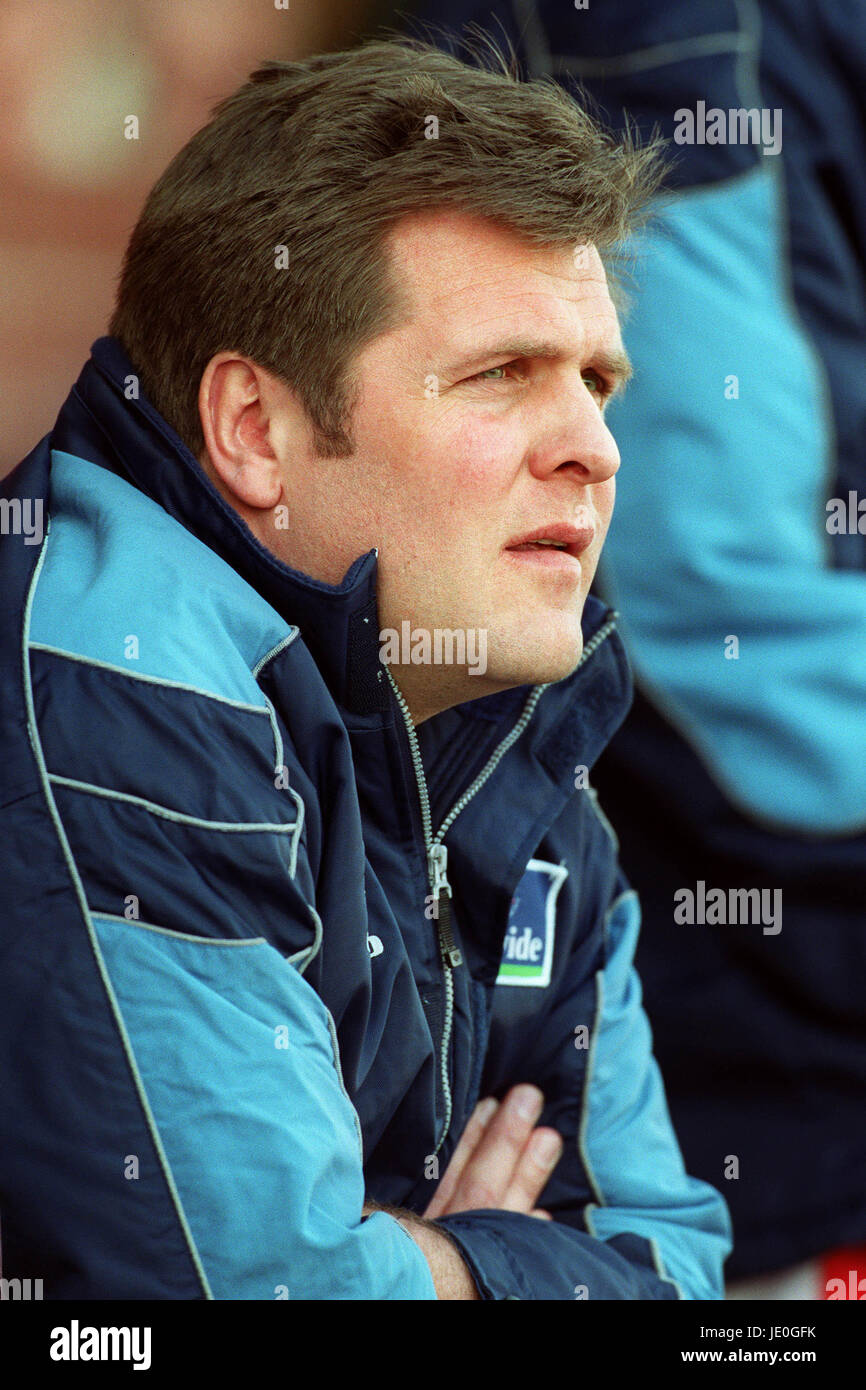 JAN MOLBY KIDDERMINSTER HARRIERS MANAGER 08 April 2000 Stock Photo Alamy