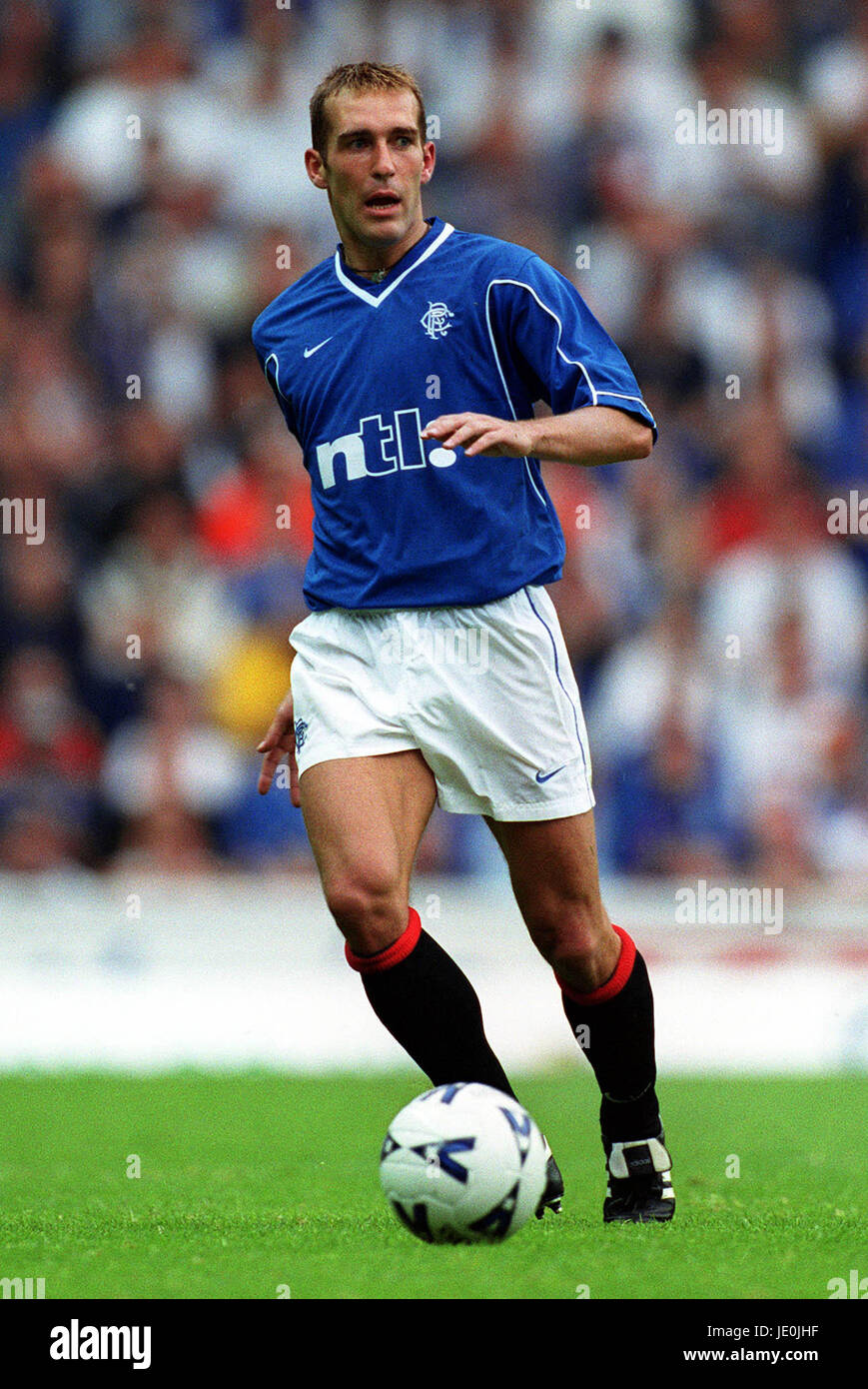 FERNANDO RICKSEN GLASGOW RANGERS FC IBROX GLASGOW 29 July 2000 Stock ...