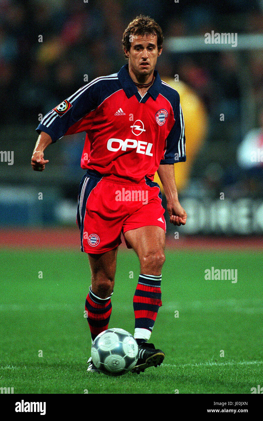 MEHMET SCHOLL BAYERN MUNICH FC MUNICH OPEL MASTERS 2000 05 August 2000  Stock Photo - Alamy