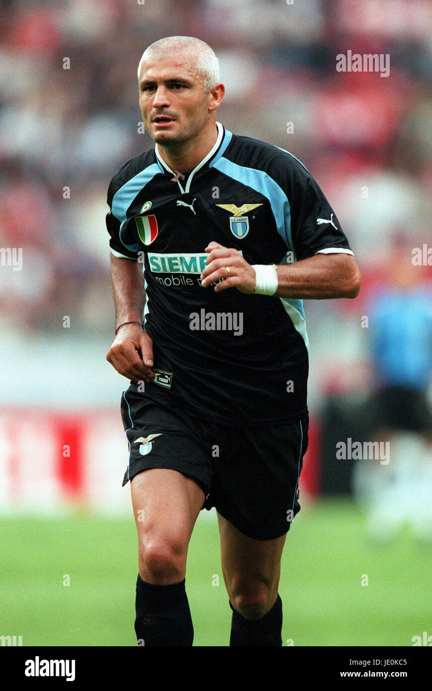 Fabrizio ravanelli hi-res stock photography and images - Alamy