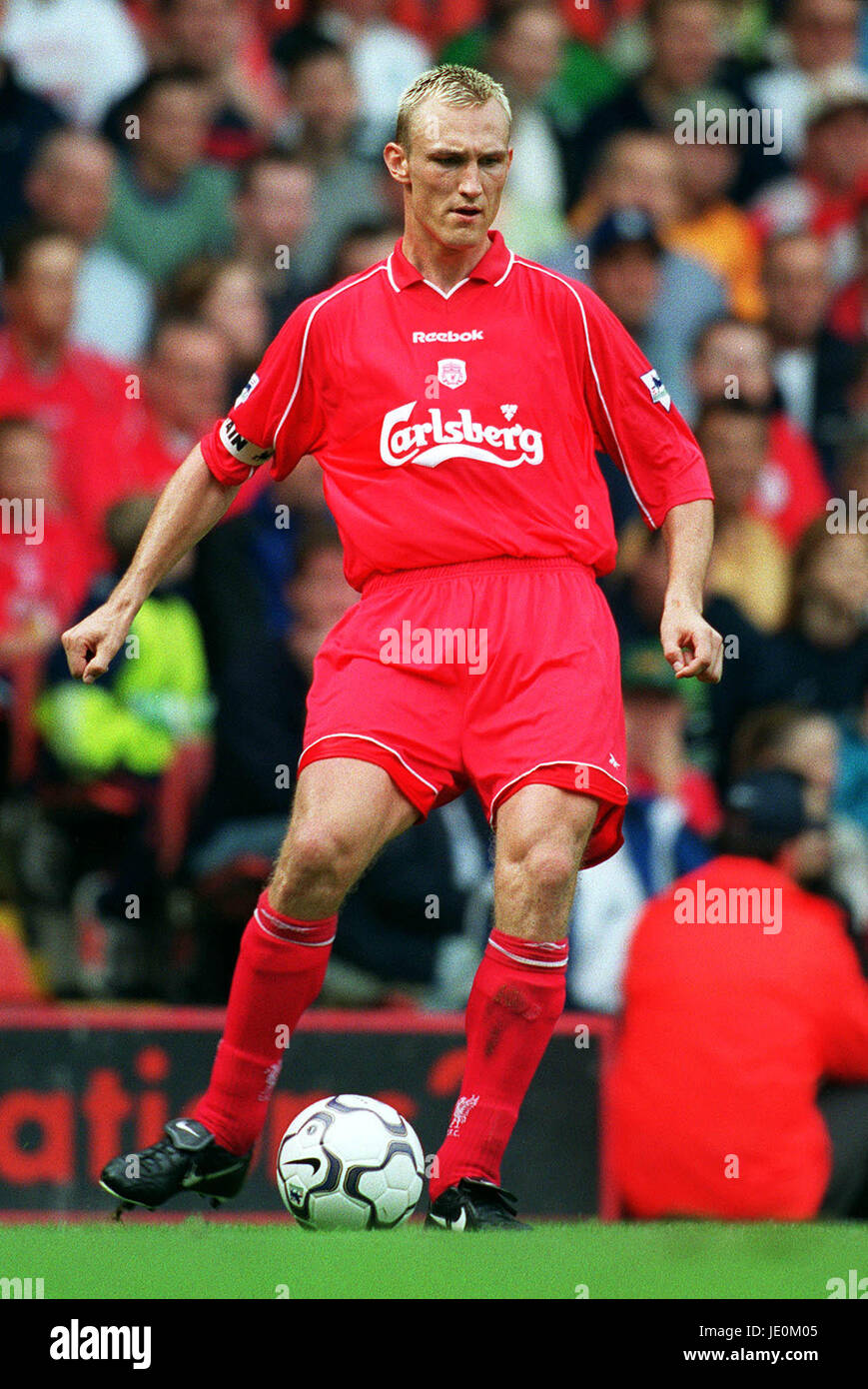 SAMI HYYPIA LIVERPOOL FC 13 August 2000 Stock Photo - Alamy